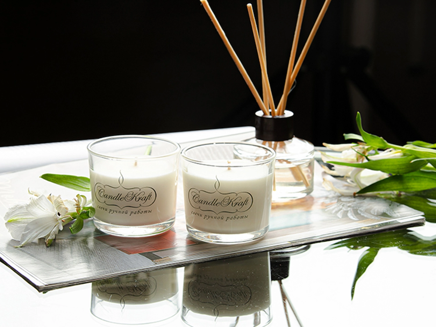 Käsintehdyt kynttilät työpajassa